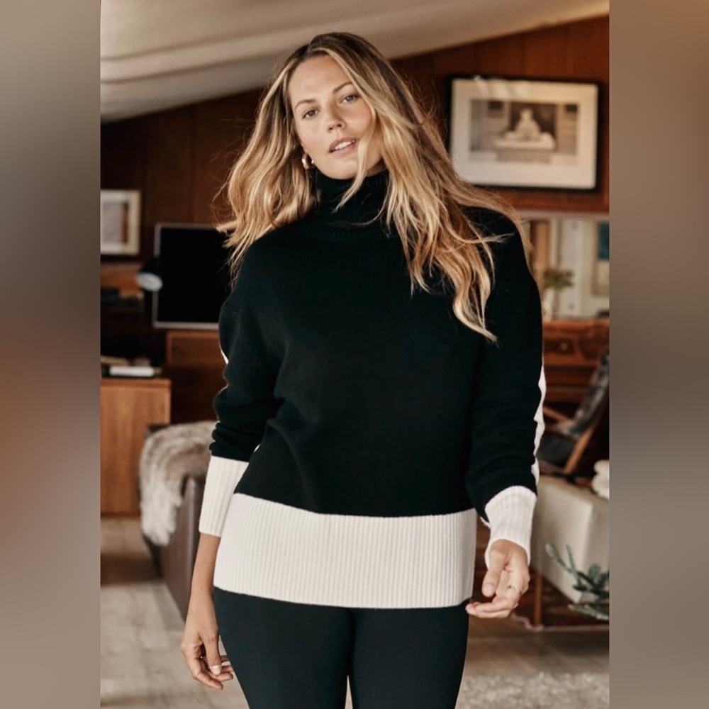 NWT Summersalt The Coziest Cashmere Blend Turtleneck Sea‎ Urchin & White Sand XS - Picture 3 of 10